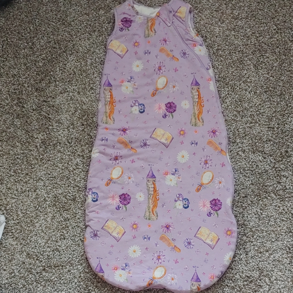 Excellent Condition Little Crowns & Capes Small All Seasons 1.5 Tog Sleep Sack
